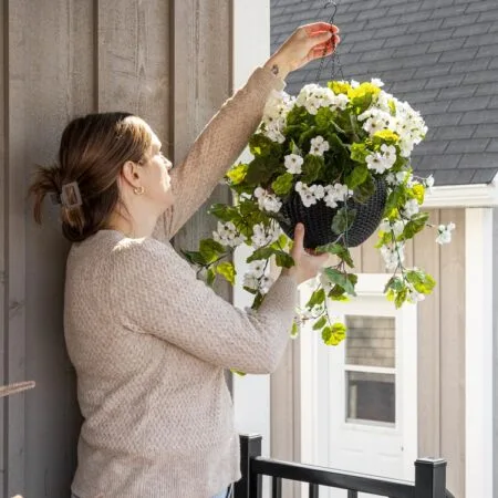 Plastic Hanging Planter,6,5 x 10 x 10