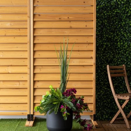 Jardinière extérieure de bougainvillier mauve artificiel et verdure - Décors Véronneau