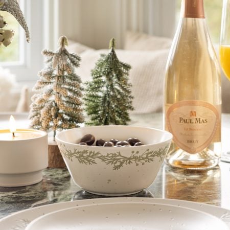 Ceramic Christmas bowl with pine print, 6'' - Décors Véronneau