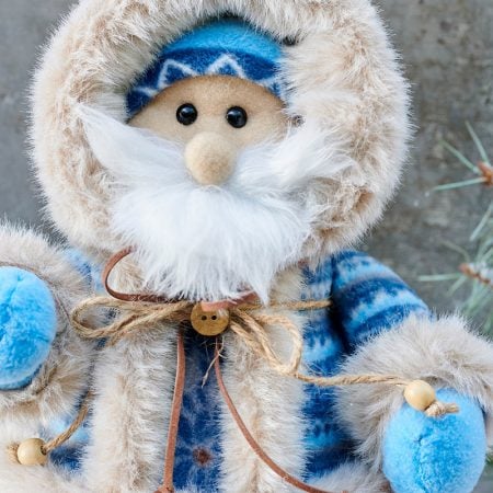 Blue eskimo sitting Christmas plush, 9'' - Décors Véronneau