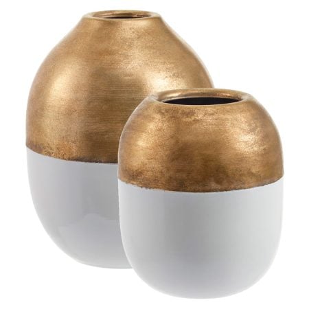Vases en métal blanc et doré au fini antique