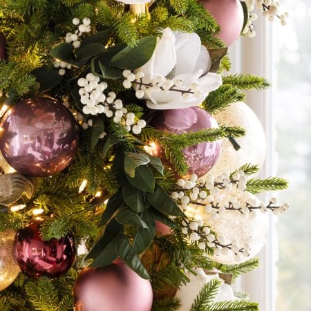 Paquet de 30 boules de Noël mauve-rose mixtes, 1,5-2,5'' - Décors Véronneau