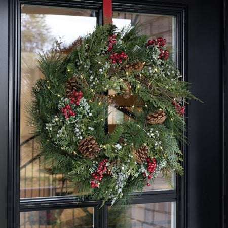 Artificial juniper and pine decorated wreath, 24'' - Décors Véronneau
