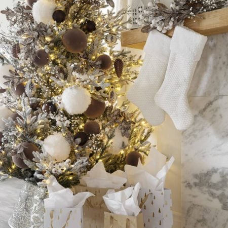 Bas de Noël blanc 100% coton finition sherpa, 20'' - Décors Véronneau