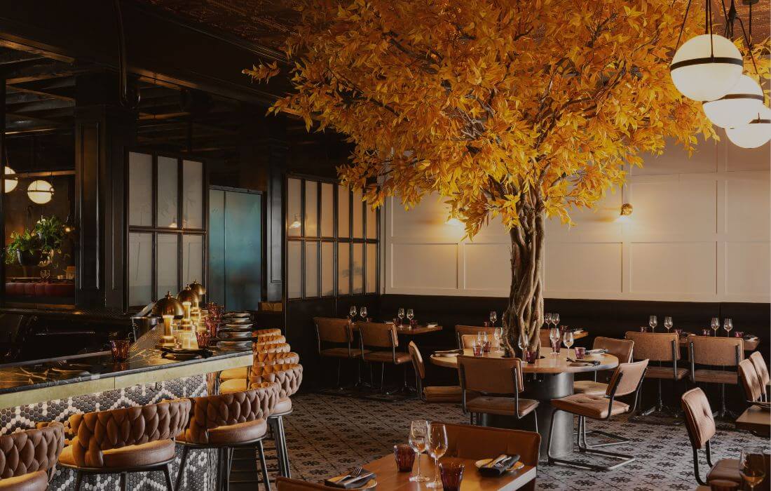 Décor d'automne commercial dans un resto - Décors Véronneau