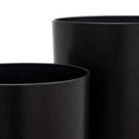 Pot extérieur noir mat arrondi en plastique - Décors Véronneau