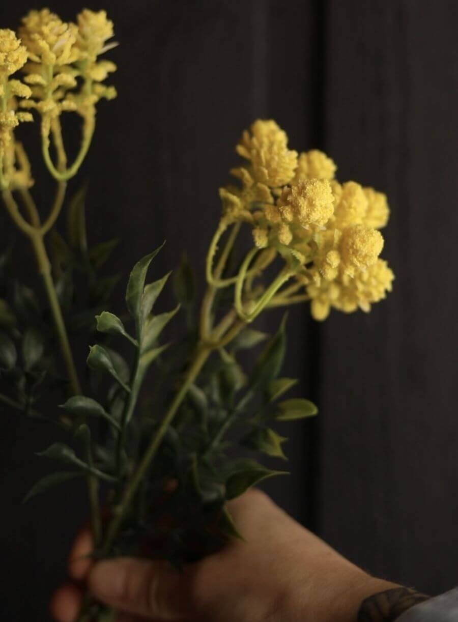 Fleur jaune artificielle de printemps - Décors Véronneau
