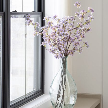 Branche de fleurs printanières lavande artificielles, 44'' - Décors Véronneau