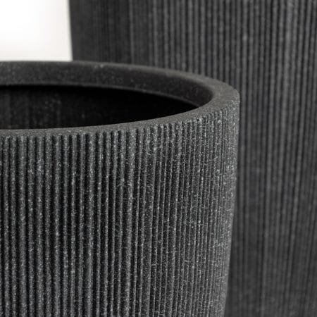 Urne extérieure noire en polypropylène - Décors Véronneau