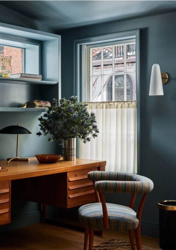 Bureau avec fleurs bleues - Décors Véronneau