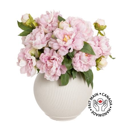 Bouquet de pivoines roses artificielles en vase rond blanc