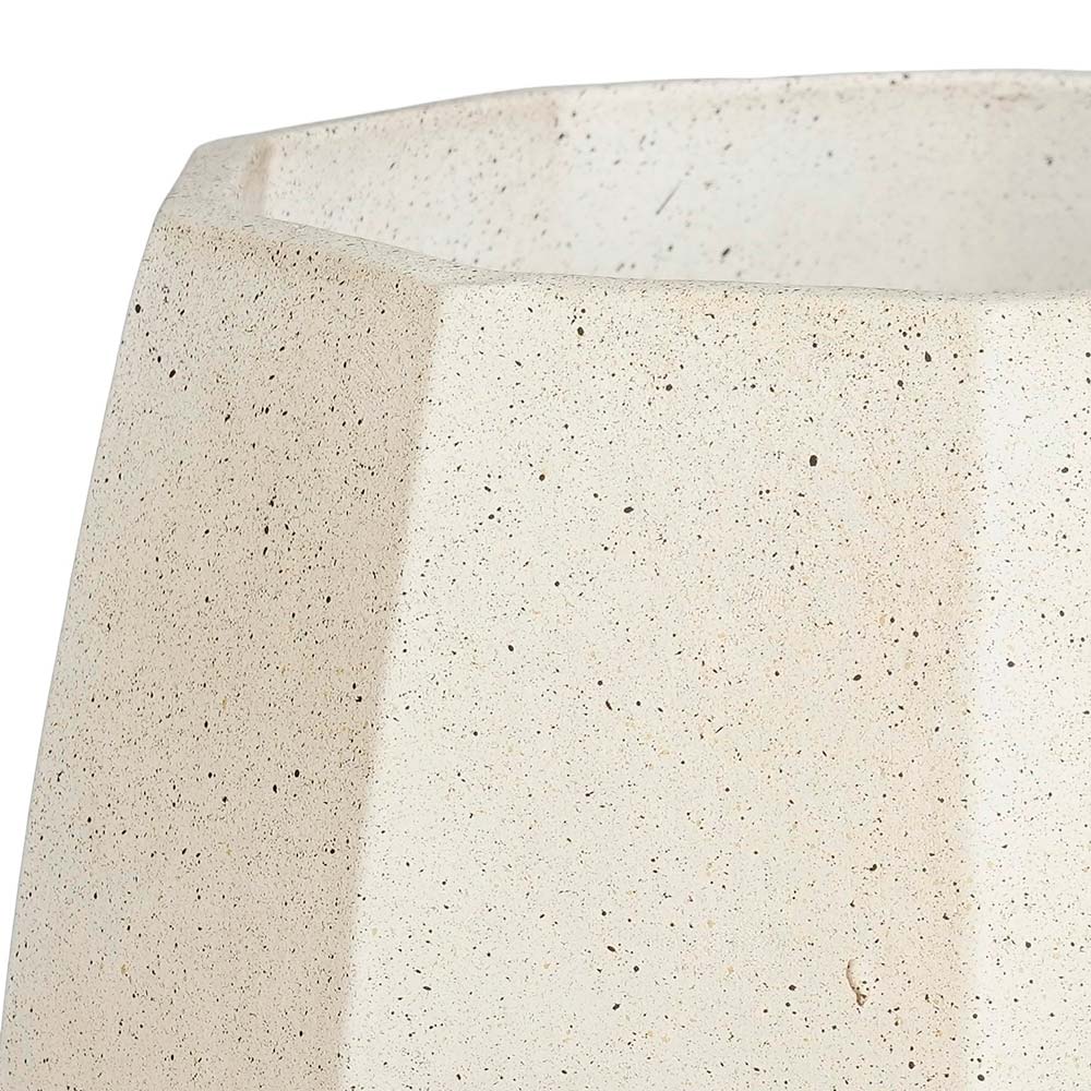 Pot crème géométrique en ciment moucheté - Décors Véronneau