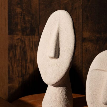 Abstract white cement face sculpture, 13,5 x 4,5'' - Décors Véronneau