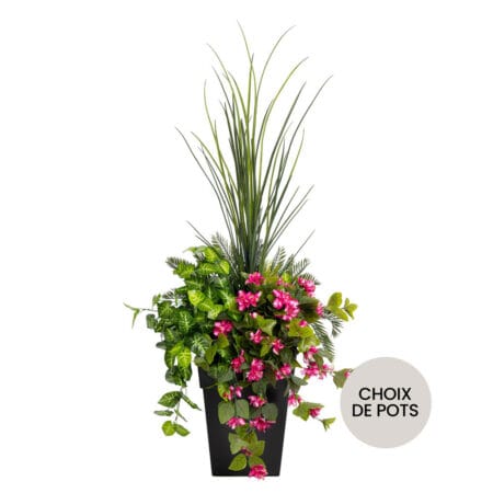 Jardinière extérieure d'azalée rose pâle artificielle et verdure