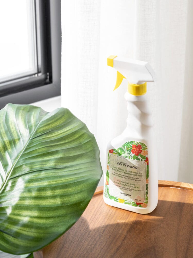Vaporisateur de protection UV pour fleurs et plantes artificielles - Décors Véronneau