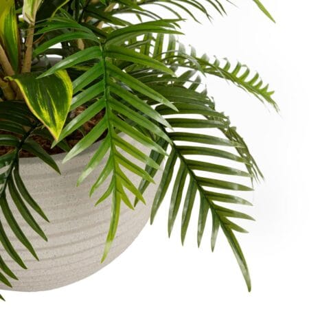 Arrangement extérieur artificiel de feuilles de palmier et dracaena - Décors Véronneau