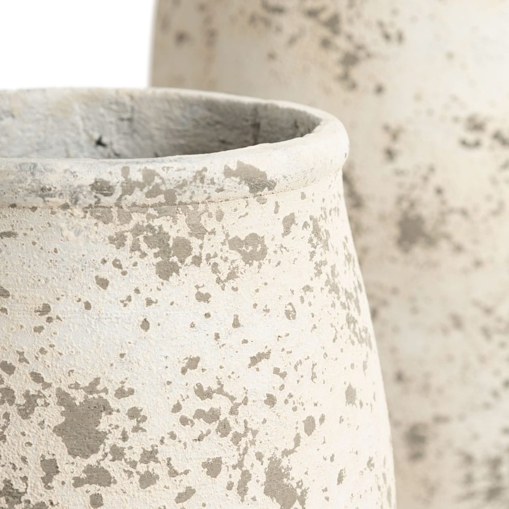 Vase blanc tacheté vert en fibre de ciment - Décors Véronneau