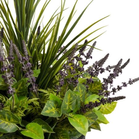 Outdoor planter with lavender and greenery - Décors Véronneau