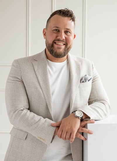 Portrait de Yann Desjardins, copropriétaire et président de Décors Véronneau - Décors Véronneau