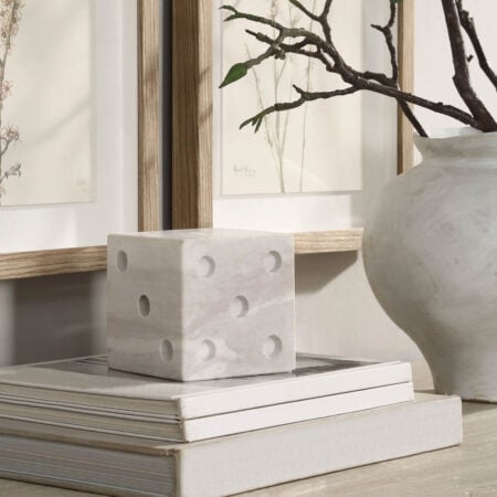 White marble decorative dice, 4'' - Décors Véronneau