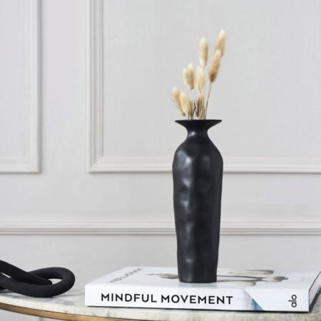 Narrow matte black stoneware vase, 11'' - Décors Véronneau