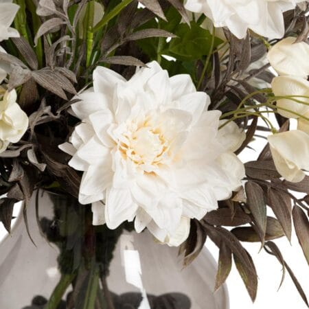 Rustic bouquet of cream-colored dahlias and grasses - Décors Véronneau