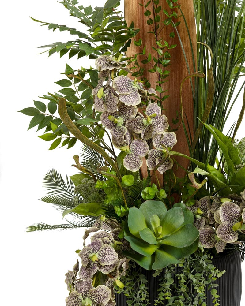 Grand arrangement de sol avec feuillage et palme de cocotier - Décors Véronneau