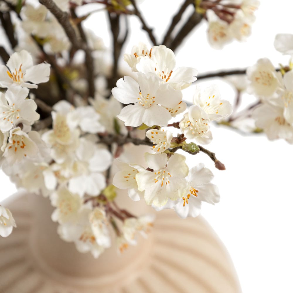 Bouquet surdimensionné de tiges de cerisier en vase - Décors Véronneau