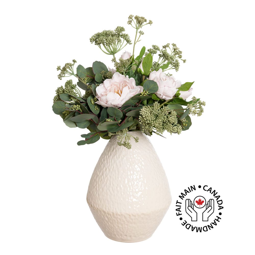Bouquet de pivoines rose pâle et feuillage d'eucalyptus - Décors Véronneau