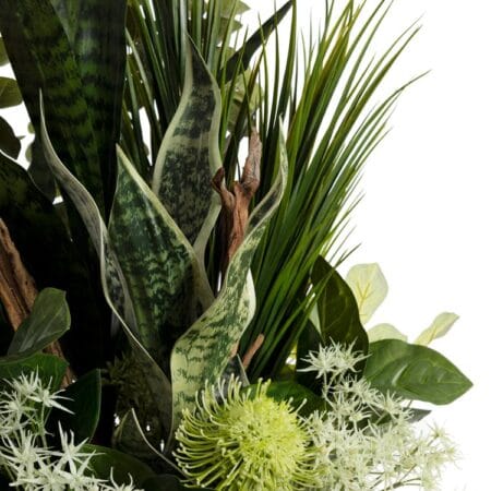 Arrangement de verdure variée et branches de ghostwood - Décors Véronneau