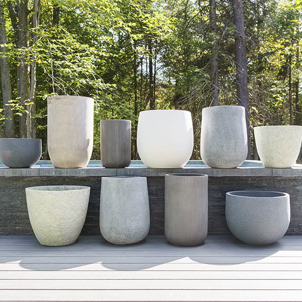 Grey embossed pot - Image 7 - Décors Véronneau