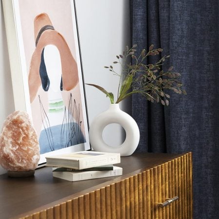 Toile minimaliste line art femme à chapeau, 27,5 x 20