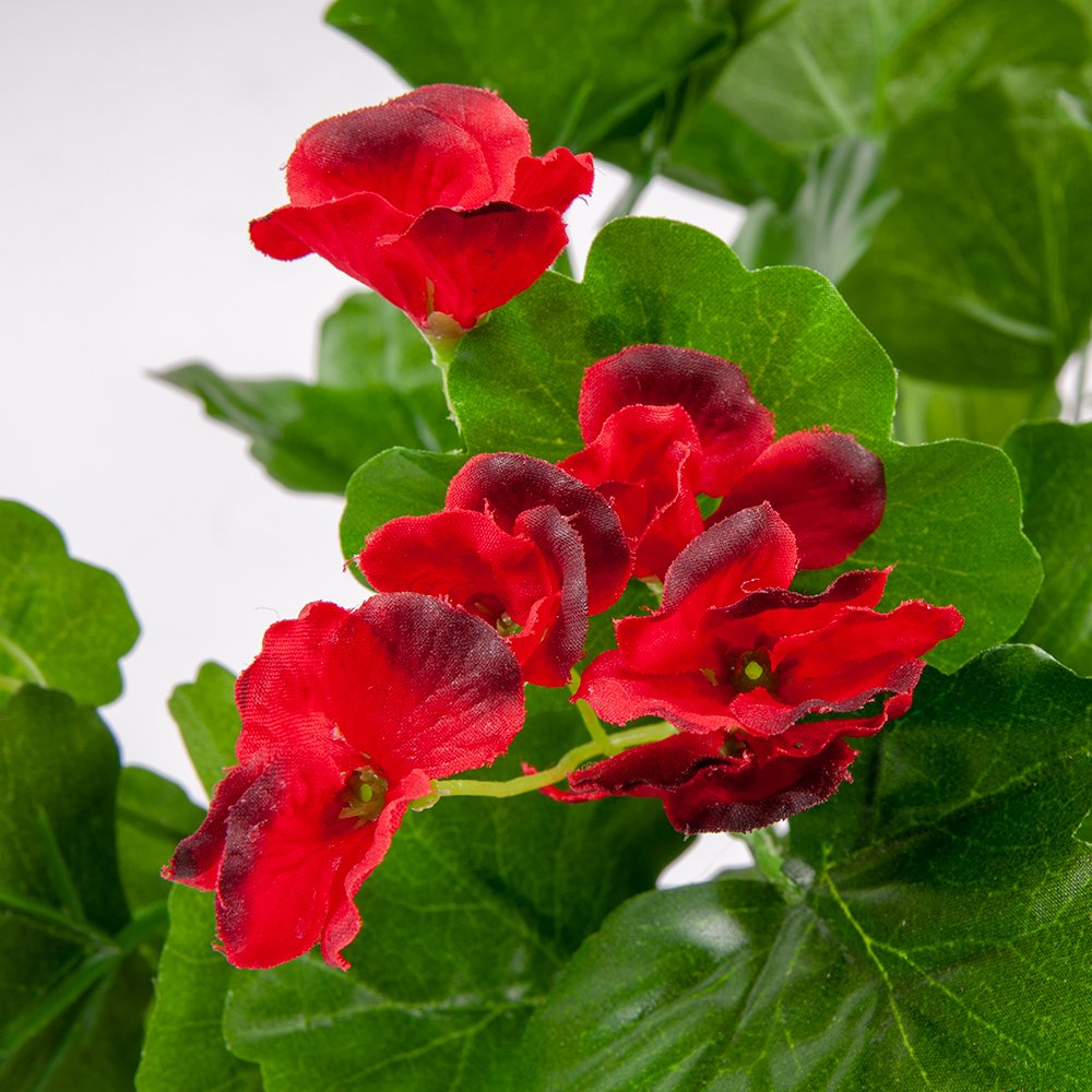 Artificial red geranium flower pot, 15 x 15