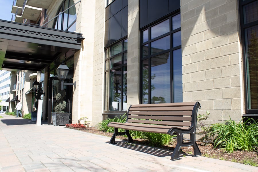 Composite park bench with backrest, brown, 72'' - Décors Véronneau