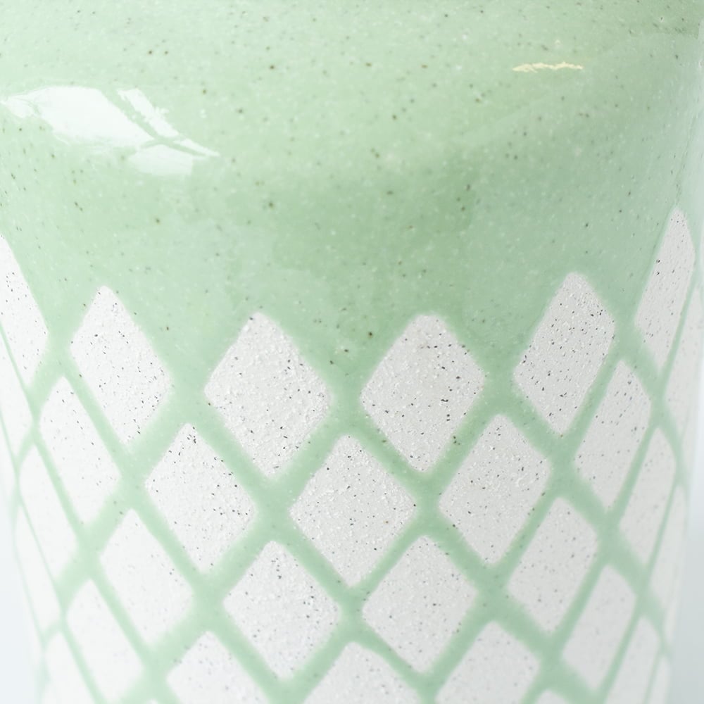 Aqua vase with geometric details, 12 x 7'' - Décors Véronneau