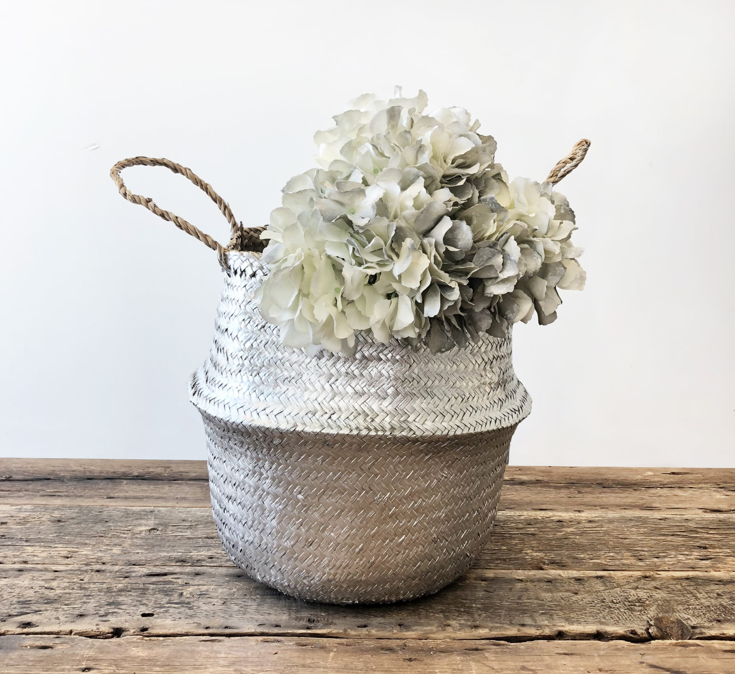 Silver Belly Basket 18 x 15" - Image 3 - Décors Véronneau