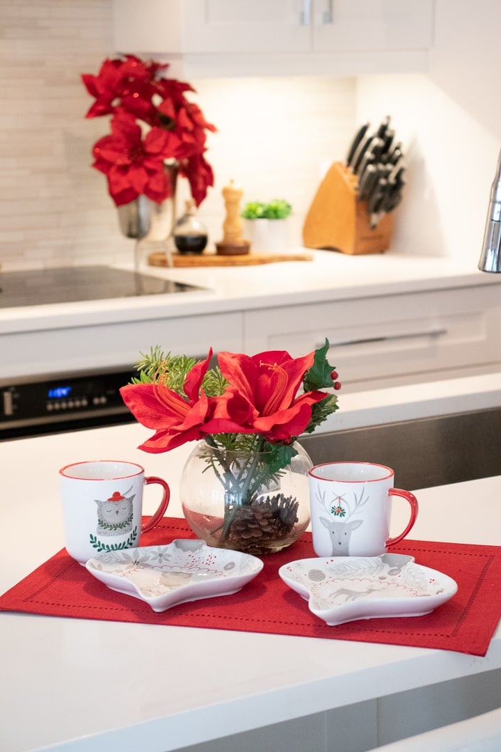 Decorative plate, assorted models, unit price - Décors Véronneau