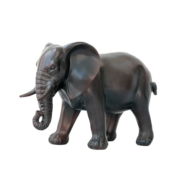 Éléphant en résine, fini bronze 8